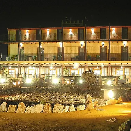 호텔 루랄 엘 코르티조